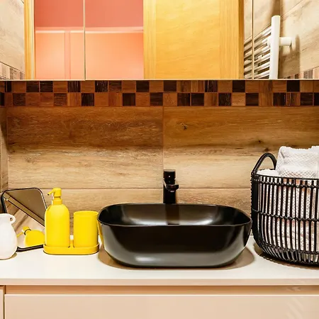 Apartment Play Cloud Manor Old Town Heart Renovated *
